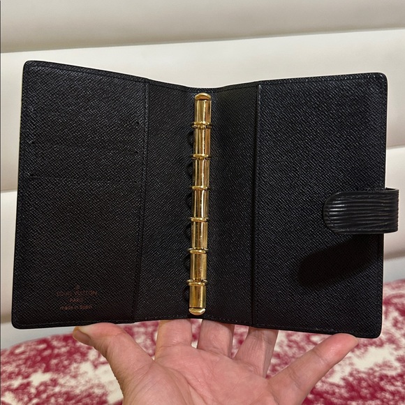 Louis Vuitton Black Leather Passport Cover/Agenda PM - Picture 9 of 15